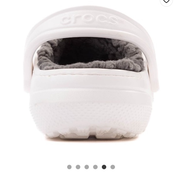 White Fuzzy-Lined Crocs | Men’s 6 / Women’s 8 | Classic Clog with Warm Lining - Picture 2 of 13